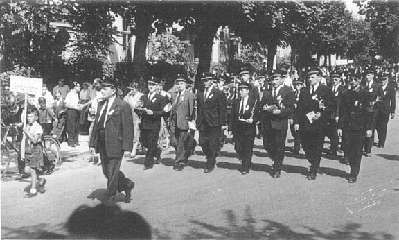 1954_Hirtenberg_Waldfest_neu.jpg