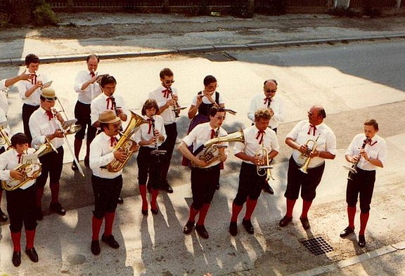 1982-KirtagEnzesfeld.JPG