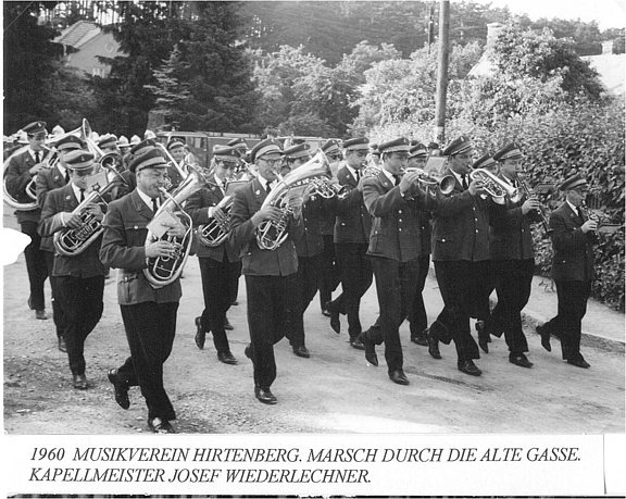 1960_Hirtenberg_Alte Gasse.jpg