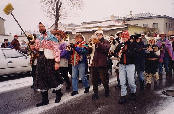 2000-Fasching Trumau.JPG