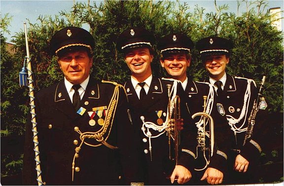 1987-4erBande.jpg